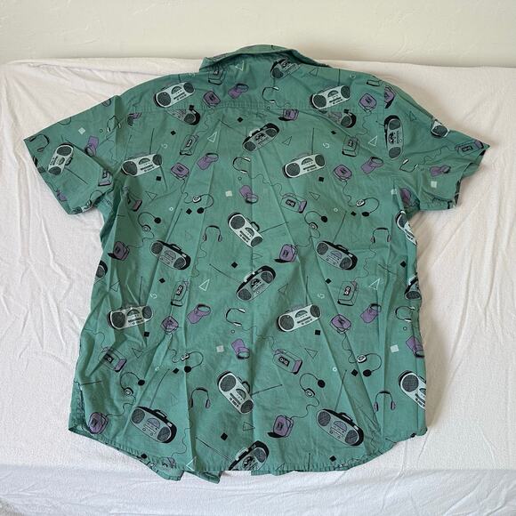 Urban Pipeline Men’s Button Down Shirt Retro 80’s/90’s Boombox Print XL Causal - Picture 2 of 7